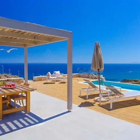 Skala Sleeps 3 Pool Air Con Wifi فيلة